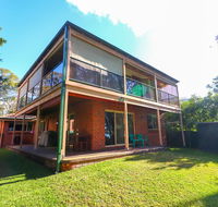Kingfisher LakeHouse - Kalgoorlie Accommodation