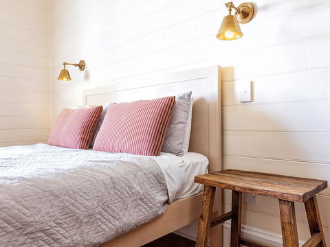 Kinsale Cottage - Kalgoorlie Accommodation 2