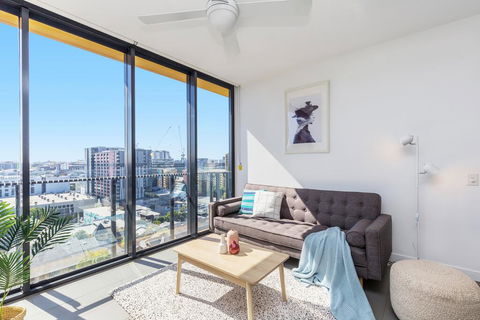 KOZYGURU FORTITUDE VALLEY AMAZING VIEW 2BED APT + FREE PARKING QFV010 - Kalgoorlie Accommodation 0