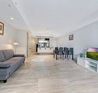 KOZYGURU HAYMARKET SYDNEY CITY VIEW 2 BED STUNNING APT NHA178-1206 - Kalgoorlie Accommodation