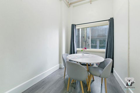 KOZYGURU Kings Cross SKY GARDEN Studio CBD - Kalgoorlie Accommodation 3
