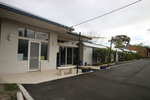 Lake Munmorah Motel - Kalgoorlie Accommodation 1