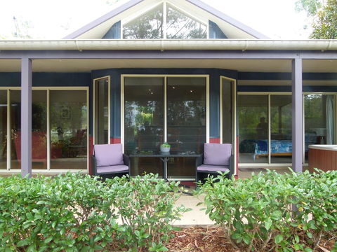 Lake Russell Lakeside Retreat - Kalgoorlie Accommodation 2