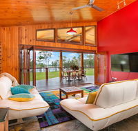 Lake Tinaroo Waterfrontage - Kalgoorlie Accommodation