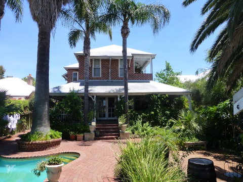 Lakeside Bed & Breakfast - Kalgoorlie Accommodation 0