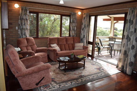 Lancelin Home With Beach And Park Views - Kalgoorlie Accommodation 3