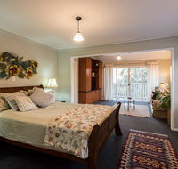 Land Of Lost Treasure - Kalgoorlie Accommodation