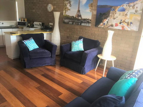 Laneway Bungalow 1 Bedroom Complete Unit East G - Kalgoorlie Accommodation 1