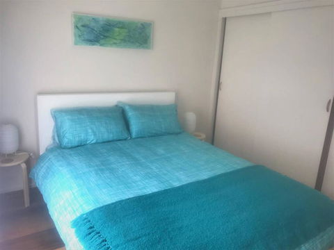 Laneway Bungalow 1 Bedroom Complete Unit East G - Kalgoorlie Accommodation 2