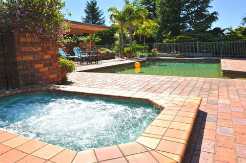 Langbrook Cottages - Kalgoorlie Accommodation 0