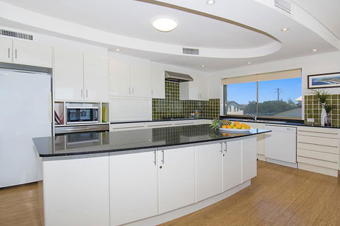 Lennox On The Beach Unit 2 - Lennox Head - Kalgoorlie Accommodation 3