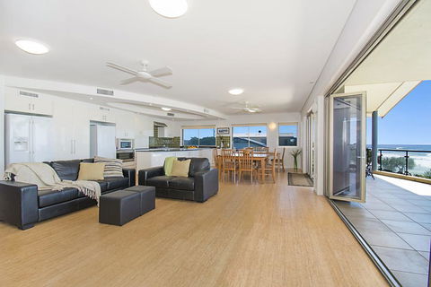 Lennox On The Beach Unit 2 - Lennox Head - Kalgoorlie Accommodation 1