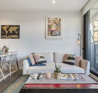 LUXURIOUS RIVERSIDE RESORT STYLE APARTMENTPOOLSPAGYMROOFTOP WITH CITY VIEWS - Kalgoorlie Accommodation