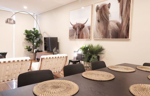 LUXURY Davcorp Executive Rentals - Free Wifi Wine Netflix And Parking In Brompton - Kalgoorlie Accommodation 3