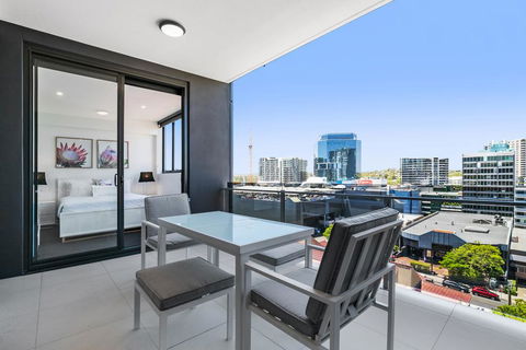 Luxury Living With Panoramic Views - Kalgoorlie Accommodation 2