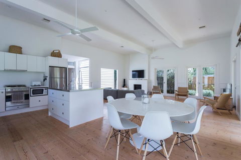 Luxury On Boroondara - Kalgoorlie Accommodation 3