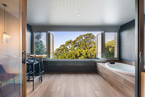 Luxury Spa Retreat With Ocean And Hinterland Views - Kalgoorlie Accommodation 2