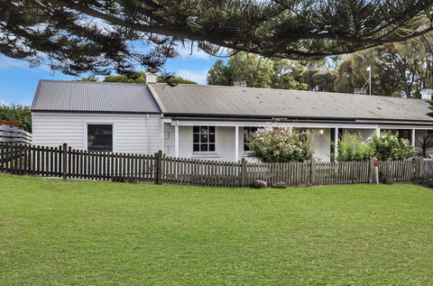 Lyons Cottage - A Quaint Whalers Cottage In Heart Of Port Fairy - Kalgoorlie Accommodation 3