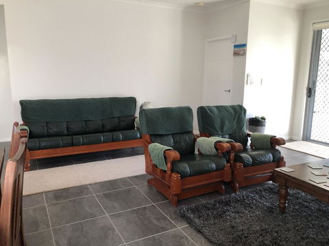 M & T's Waterfront Bed & Breakfast - Kalgoorlie Accommodation 2