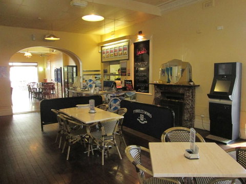 Maclean Hotel - Kalgoorlie Accommodation 2