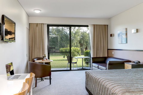 Macquarie 4 Star - Kalgoorlie Accommodation 2
