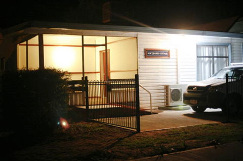 Macquarie Cottage - Kalgoorlie Accommodation 2