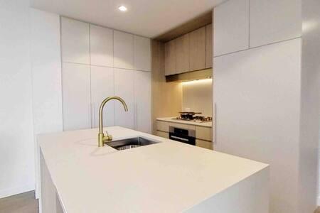 Macquarie Park 2beds 2 Bath 400m To Station, Free WIFI, Parking, Netflix - Kalgoorlie Accommodation 1