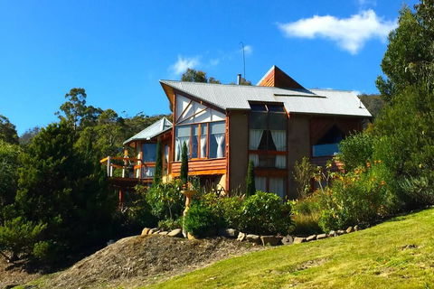 MAGICAL MOUNTAIN RETREAT - 20 Mins To CBD And Only 10 To MONA! - Kalgoorlie Accommodation 3