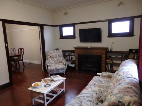 Mandall Avenue - Kalgoorlie Accommodation 3
