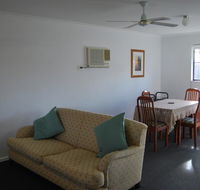Maple Tree Cottage - Kalgoorlie Accommodation