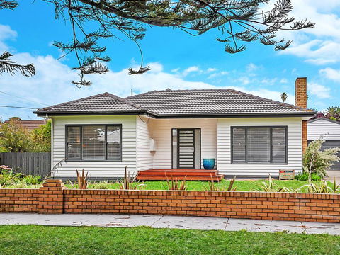 Marlow House - Kalgoorlie Accommodation 2