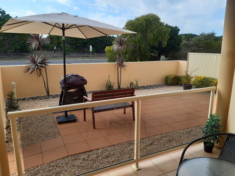 Maxs Beachside Villa - Kalgoorlie Accommodation 1