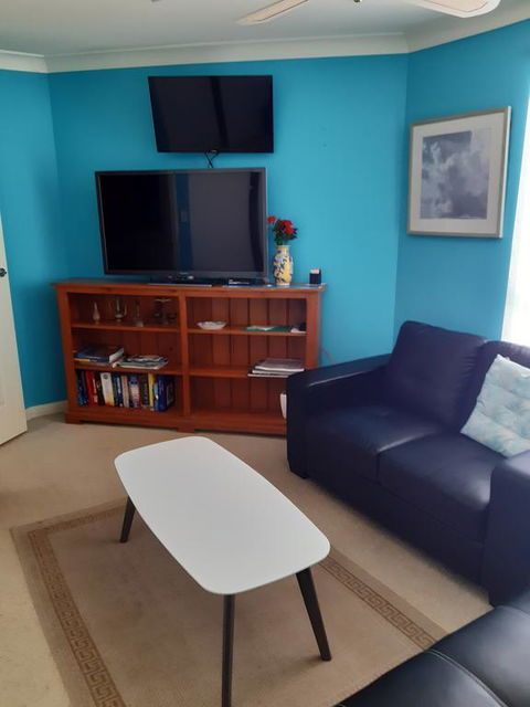 Maxs Beachside Villa - Kalgoorlie Accommodation 3