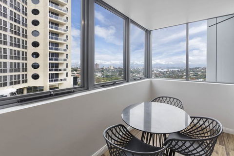 Meriton Suites Bondi Junction - Kalgoorlie Accommodation 3