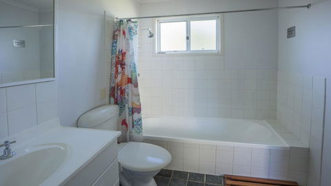 Merry Street 11 Kioloa NSW - Kalgoorlie Accommodation 2