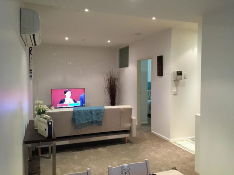 MH CBD Private 1 BR Apartment @ Wills Court - Kalgoorlie Accommodation 0