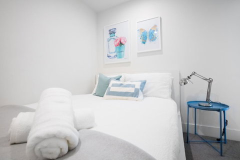 MH017 # Morning Tiffany - Kalgoorlie Accommodation 1