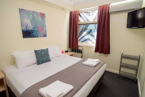 Miami Hotel Melbourne - Kalgoorlie Accommodation 1