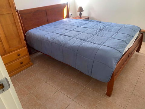 Mick's Apartment - Seal Rocks Beachfront - Kalgoorlie Accommodation 3