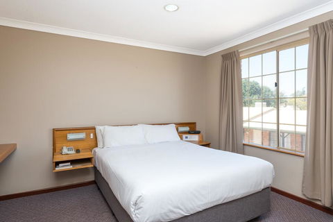 Midas Motel Kalgoorlie - Kalgoorlie Accommodation 3