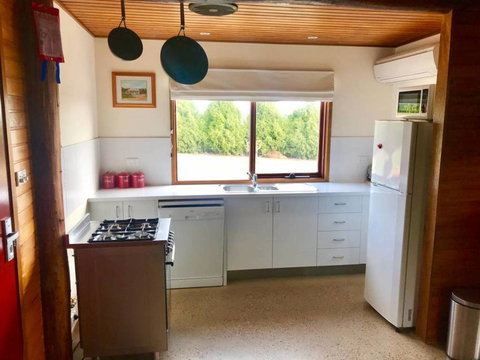 Millthorpe Truffles - Gorgeous Getaway For 2 - Kalgoorlie Accommodation 2