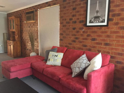 Mint Accommodation - Bridget & Rachel - Kalgoorlie Accommodation 1