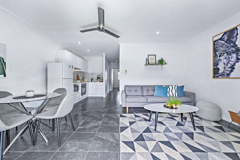 Modern Beach Front Apartment - Kalgoorlie Accommodation 0