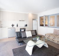 Modern Executive Apartment  Braddon 1BR Wine Wifi Secure Parking Canberra - Kalgoorlie Accommodation