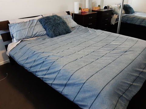 Modern Two-story Hampton Style House - Kalgoorlie Accommodation 3