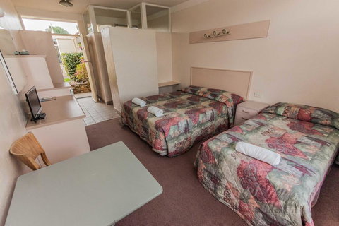 Moruya Waterfront Hotel Motel - Kalgoorlie Accommodation 3