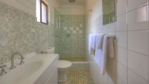 Motel Meneres - Kalgoorlie Accommodation 3