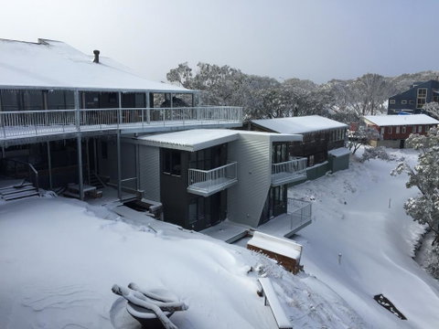 Mountain Dreaming - Kalgoorlie Accommodation 0