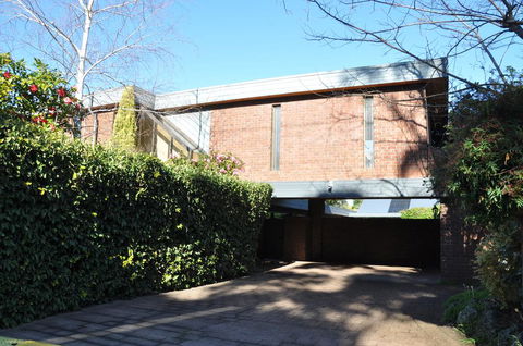 Mountain Gate Villa - Kalgoorlie Accommodation 0