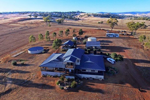 Mountain Park Retreat - Kalgoorlie Accommodation 1